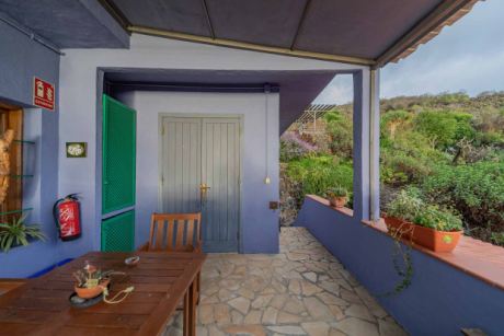 EG Apartment 1, überdachte Terrasse