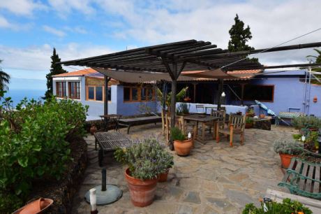 OG offene, teilüberdachte, offene und überdachte Terrasse