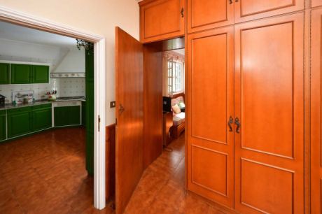 2. Eingangsbereich für separates Schlafzimmer mit Bad on Suite