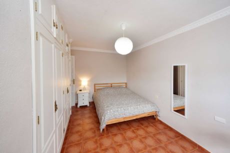 1. OG Schlafzimmer 1