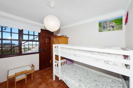 1. OG Schlafzimmer 2