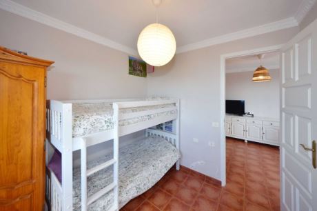 1. OG Schlafzimmer 2