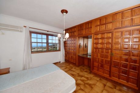 2. OG Schlafzimmer 1