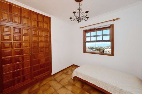 2. OG Schlafzimmer 2