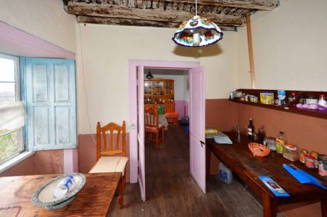 Halbobergeschoss Neuerer Bau Flur Küche