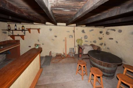 Halbuntergeschoss Neuerer Bau Bodega