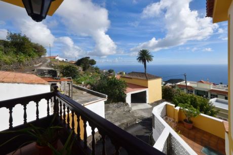 EG Blick vom Balkon des Schlafzimmers 1 nach Nordosten