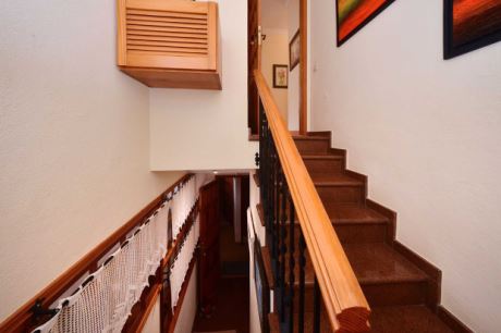 EG Treppenhaus zum Halbuntergeschoss