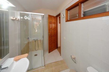 Halbuntergeschoss, Badezimmer 3