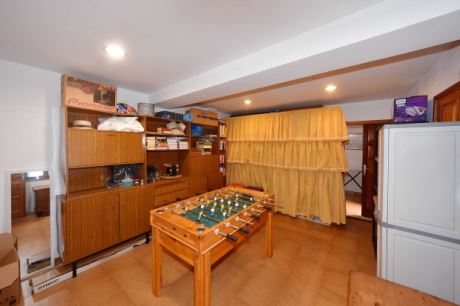 Halbuntergeschoss, Werkstatt oder Lagerraum