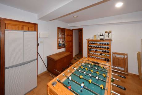 Halbuntergeschoss, Werkstatt oder Lagerraum