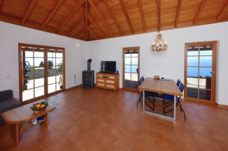 Großzügige Wohn-Essküche