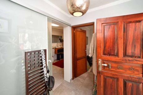 Südflur, Badezimmer 2, Ankleide oder Schlafzimemr 2