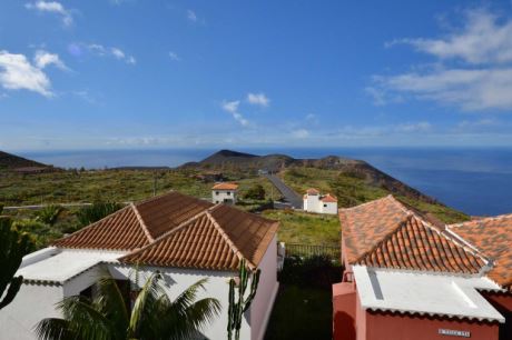 Sonnenterrasse mit wunderbarem Atlantikblick