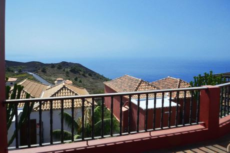 Sonnenterrasse mit wunderbarem Atlantikblick