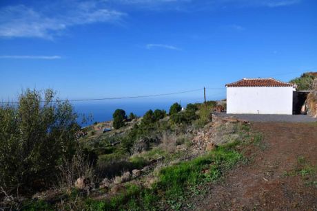 Haupthaus Ansicht von Osten, Parkplatz