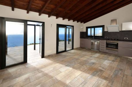 Wohnküche mit fantastischem Meerblick