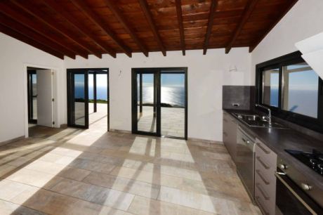 Wohnküche mit fantastischem Meerblick