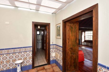 OG Eingangshalle, Durchgang zum Schlafzimmer 1 und Gäste-WC