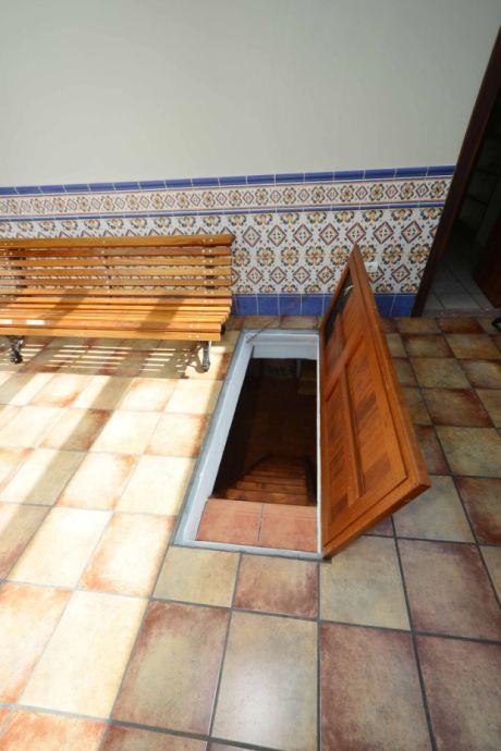 OG Eingangshalle Abgang zum Keller