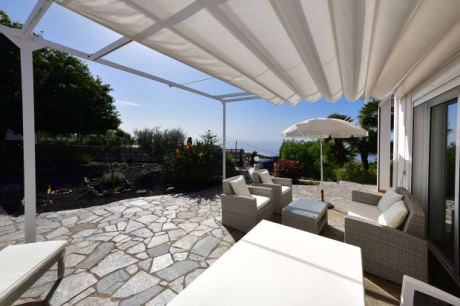 Flexibel beschattete Südterrasse