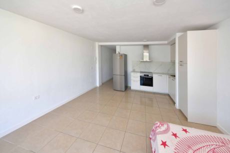 Wohnküche mit Balkon