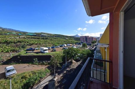 Wohnküche mit Balkon