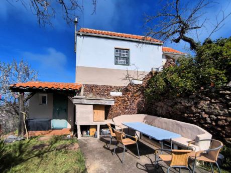 Südterrasse mit Aussenküche