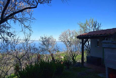 Atlantikblick in der Mandelblüte