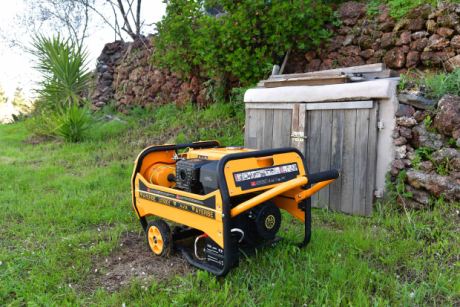 Kräftiges Stromaggregat mit E-Starter