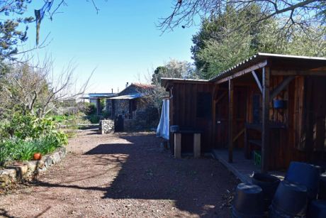 Werkstatt, Gästehaus und Haupthaus