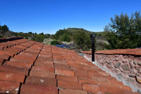 Sehr schön mit historischen Ziegeln sanierte Dächer