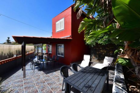 EG Teilüberdachte Terrasse