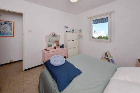 1. OG Schlafzimmer 1