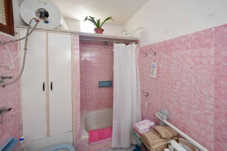 1. OG Badezimmer 2