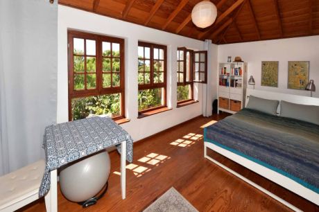Haupthaus Wohn-Schlafzimmer