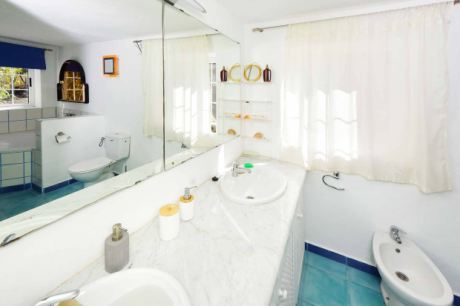 Badezimmer 1 on suite