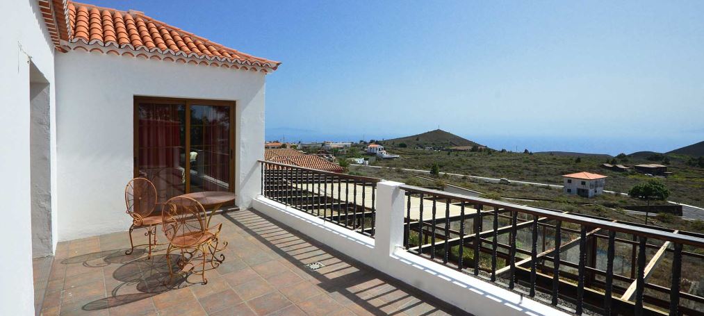 Flat house with very nice sea view in Fuencaliente
